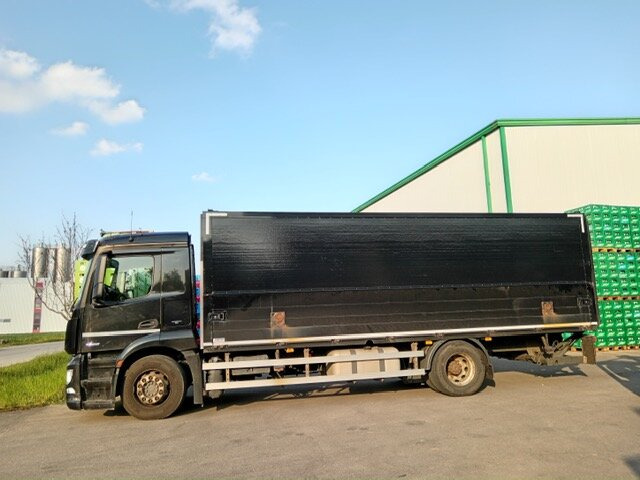 Mercedes-Benz Antos 1836 L 4x2 Antos 1836 L 4x2, Getränkekoffer, LBW Dautel - Camión caja cerrada: foto 1 Mercedes-Benz Antos 1836 L 4x2 Antos 1836 L 4x2, Getränkekoffer, LBW Dautel - Camión caja cerrada: foto 1