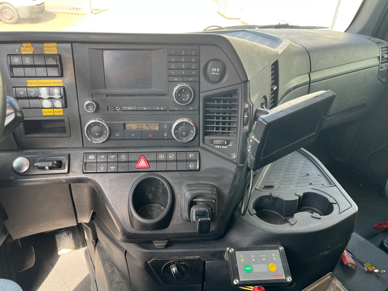 Mercedes-Benz Arocs 2642/45 K 6x4 Arocs 2642/45 K 6x4/33 , Retarder, Motorabtrieb - Camión multibasculante: foto 4 Mercedes-Benz Arocs 2642/45 K 6x4 Arocs 2642/45 K 6x4/33 , Retarder, Motorabtrieb - Camión multibasculante: foto 4