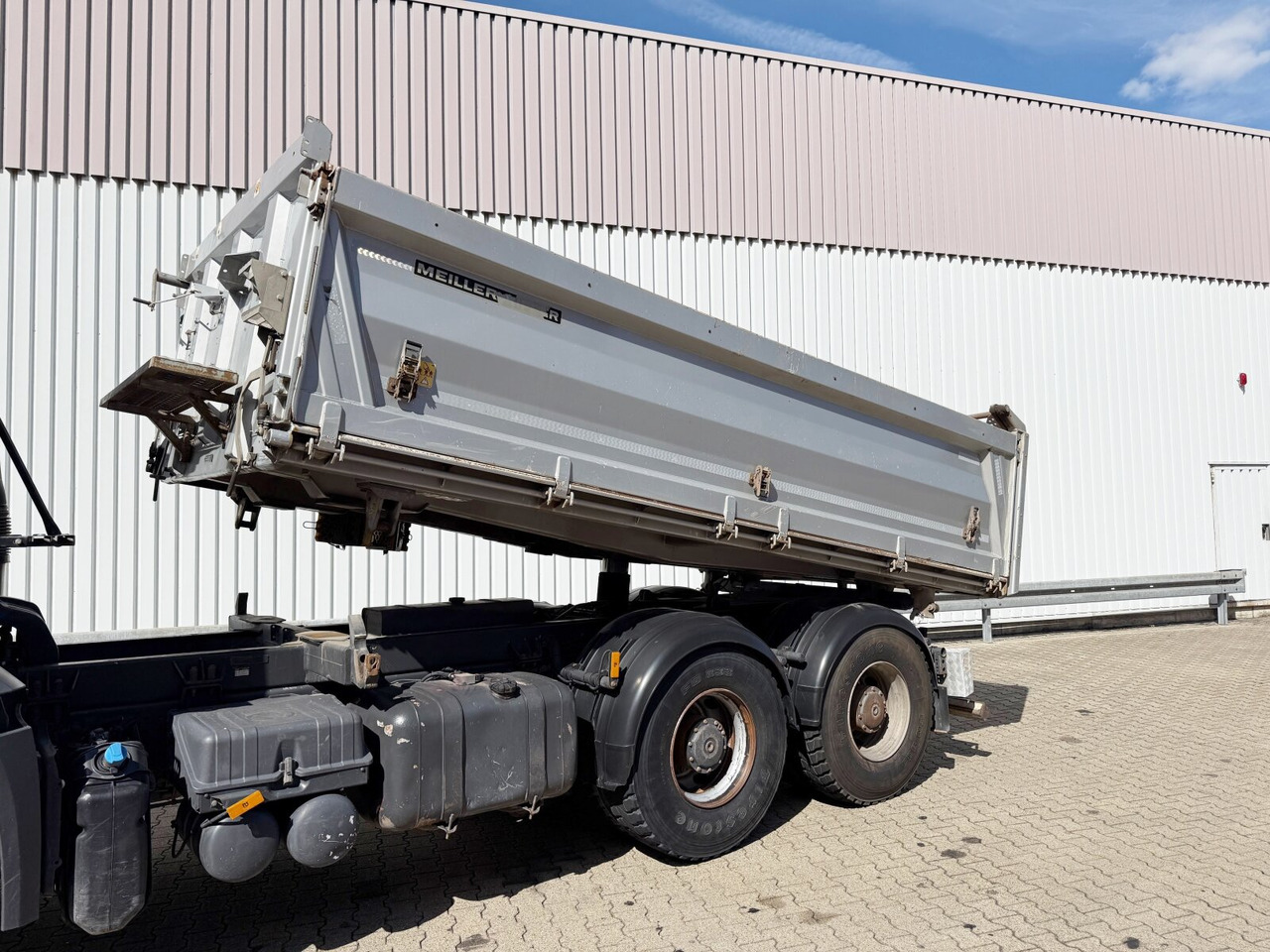 Mercedes-Benz Arocs 2643 LK 6x6 HAD Arocs 2643 LK 6x6 HAD, HydroDrive - Camión volquete: foto 2 Mercedes-Benz Arocs 2643 LK 6x6 HAD Arocs 2643 LK 6x6 HAD, HydroDrive - Camión volquete: foto 2