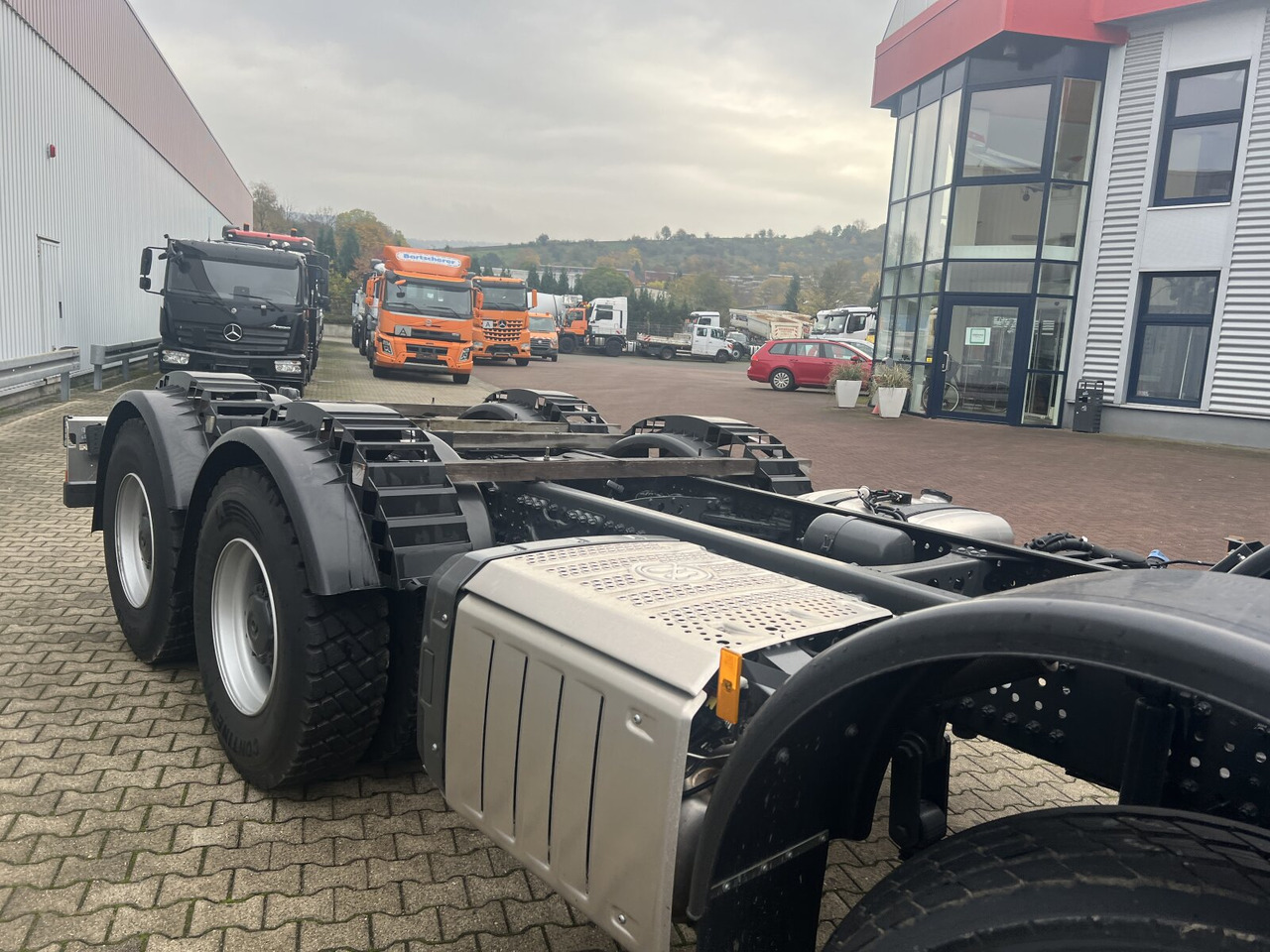Camión multibasculante nuevo Mercedes-Benz Arocs 3251 L 8x4/4 Arocs 3251 L 8x4/4, Motorabtrieb: foto 7