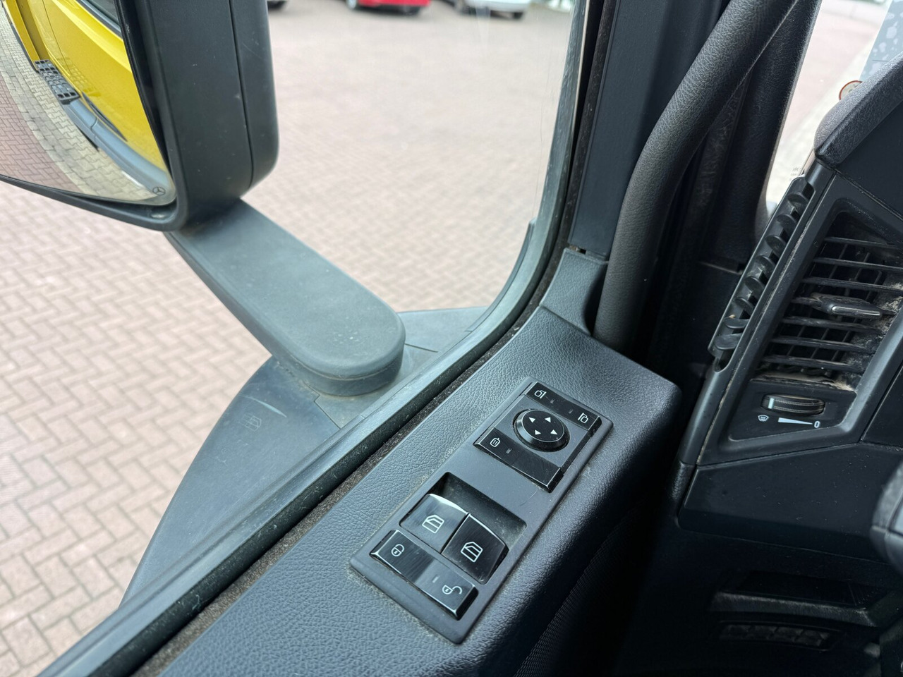 Camión multibasculante Mercedes-Benz Arocs 3363 K 6x4 Arocs 3363 K 6x4, Grounder, Turbo-Retarder-Kupplung: foto 9