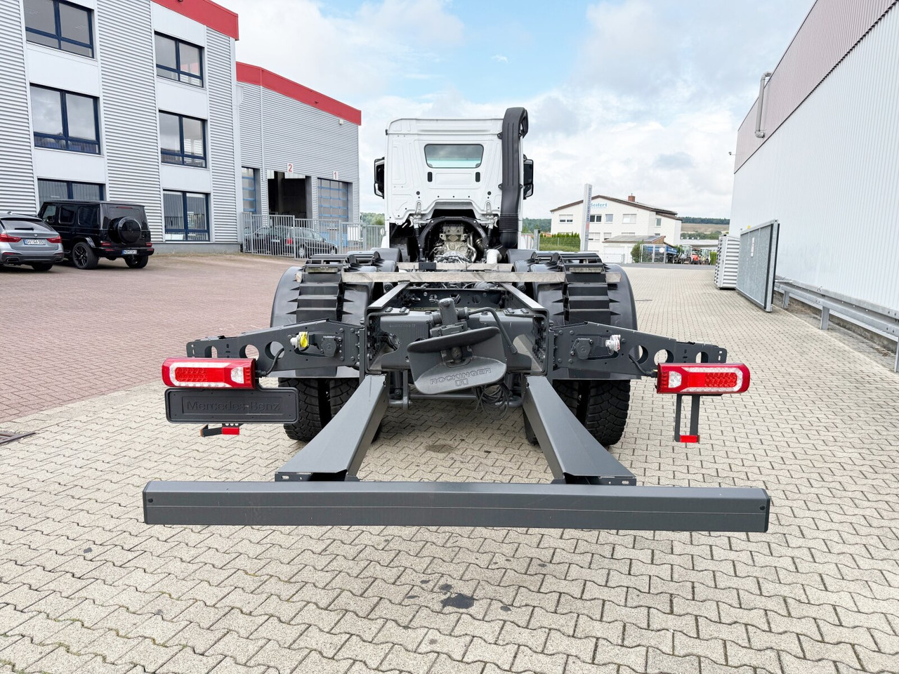 Camión multibasculante nuevo Mercedes-Benz Arocs 4151 AK 8x8/4 Arocs 4151 AK 8x8/4, Hiab Abrollanlage Ultima 26S59, Retarder, Navi, MultimediaCockpit,: foto 11