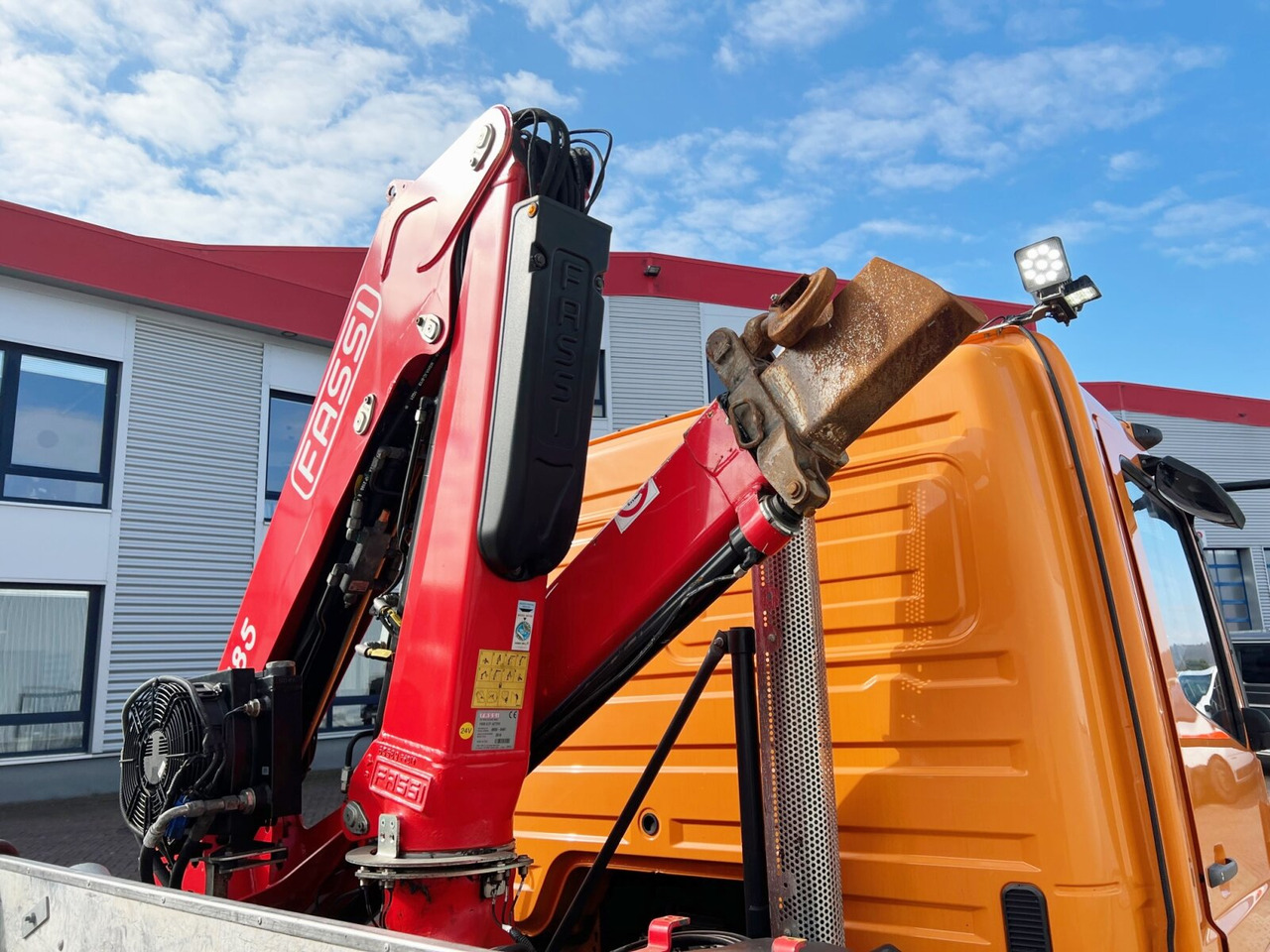 Camión grúa, Camión caja abierta Mercedes-Benz Atego 1023 L 4x2 Atego 1023 L 4x2 mit Kran Fassi F85B.0.21: foto 11 Camión grúa, Camión caja abierta Mercedes-Benz Atego 1023 L 4x2 Atego 1023 L 4x2 mit Kran Fassi F85B.0.21: foto 11