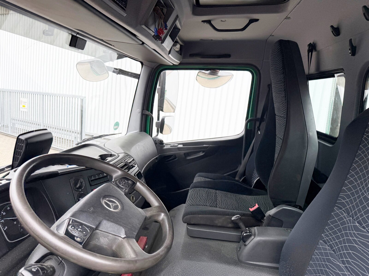 Mercedes-Benz Atego 1530 AK 4x4 Atego 1530 AK 4x4 - Camión volquete: foto 3 Mercedes-Benz Atego 1530 AK 4x4 Atego 1530 AK 4x4 - Camión volquete: foto 3