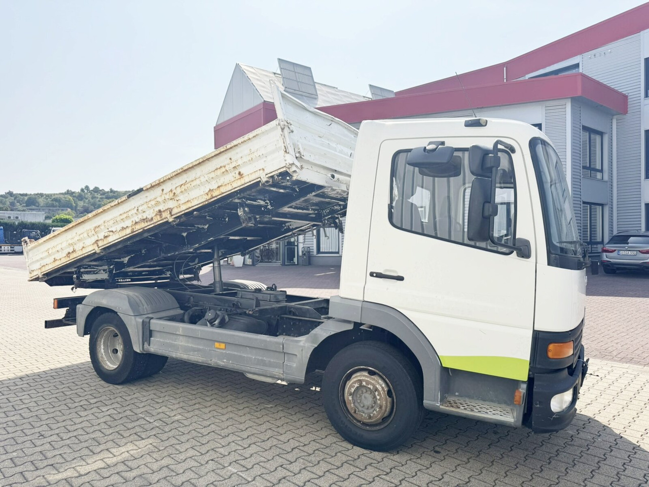 Mercedes-Benz Atego 815 K 4x2 Atego 815 K 4x2, 2 x AHK, Meiller - Camión volquete: foto 5 Mercedes-Benz Atego 815 K 4x2 Atego 815 K 4x2, 2 x AHK, Meiller - Camión volquete: foto 5