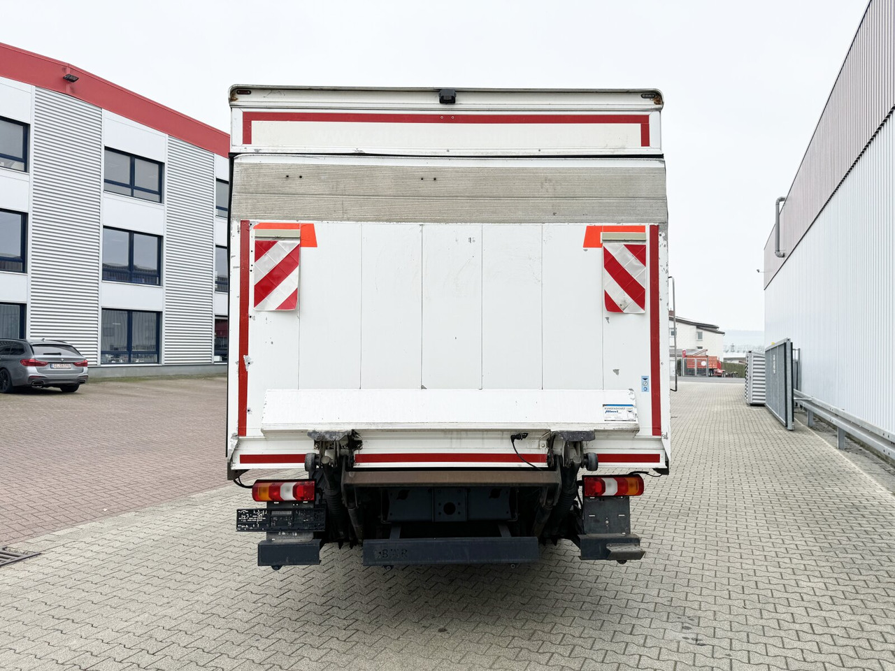 Camión caja cerrada Mercedes-Benz Atego 816 4x2 Atego 816 4x2 mit LBW BÄR: foto 9