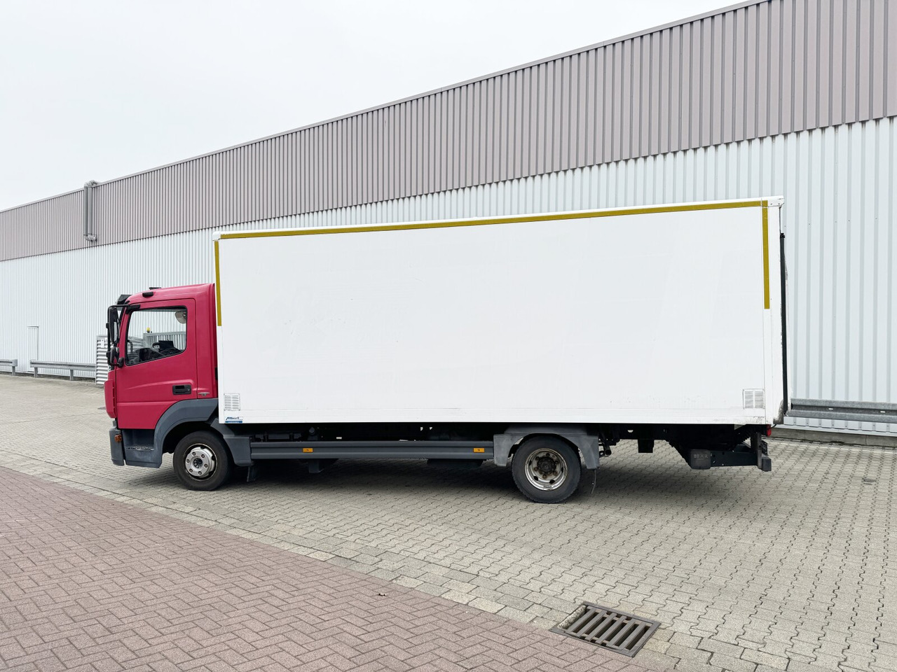 Camión caja cerrada Mercedes-Benz Atego 816 4x2 Atego 816 4x2 mit LBW BÄR: foto 13