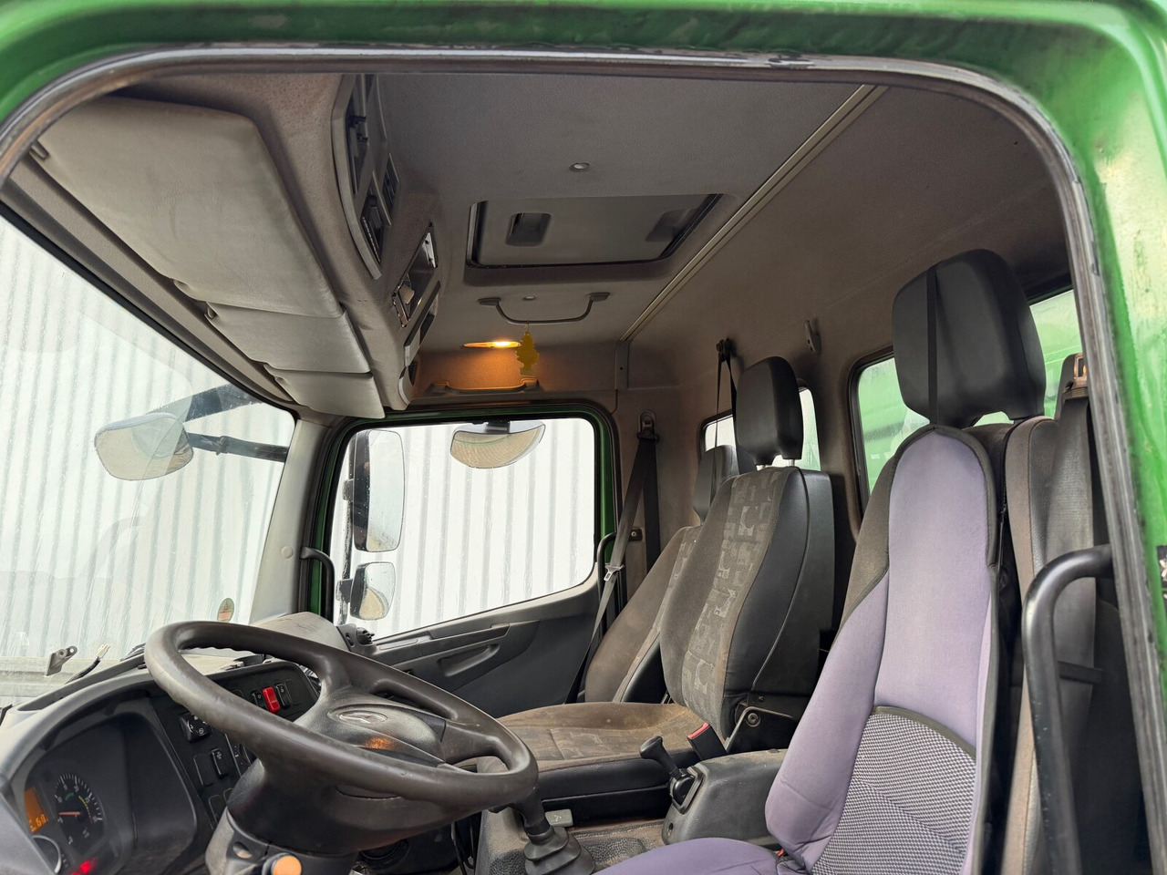 Mercedes-Benz Atego 818 K 4x2 Atego 818 K 4x2, 2x AHK - Camión volquete: foto 3 Mercedes-Benz Atego 818 K 4x2 Atego 818 K 4x2, 2x AHK - Camión volquete: foto 3