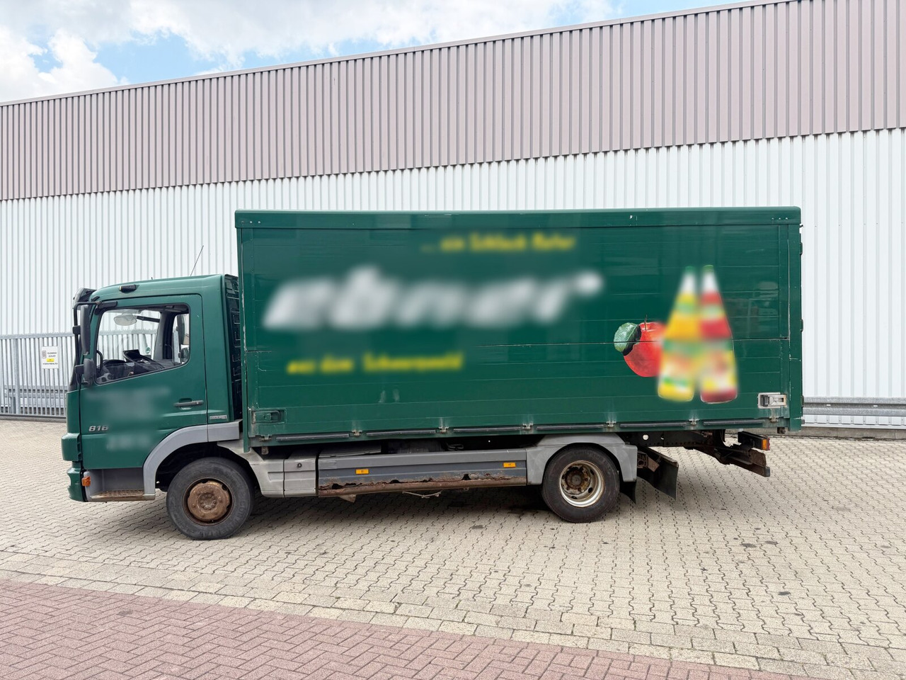 Camión caja cerrada Mercedes-Benz Atego 818 L 4x2 Atego 818 L 4x2, Getränkekoffer, 2x AHK: foto 14