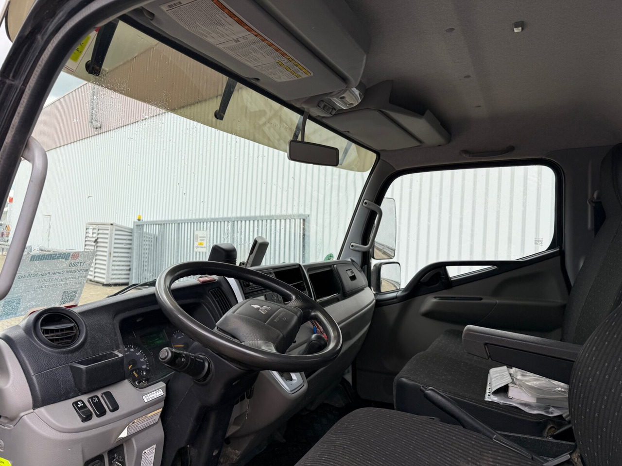 Mitsubishi Canter Fuso 9C18 4x2 Canter Fuso 9C18 4x2, Marrel City Abrollanlage - Camión multibasculante: foto 2 Mitsubishi Canter Fuso 9C18 4x2 Canter Fuso 9C18 4x2, Marrel City Abrollanlage - Camión multibasculante: foto 2