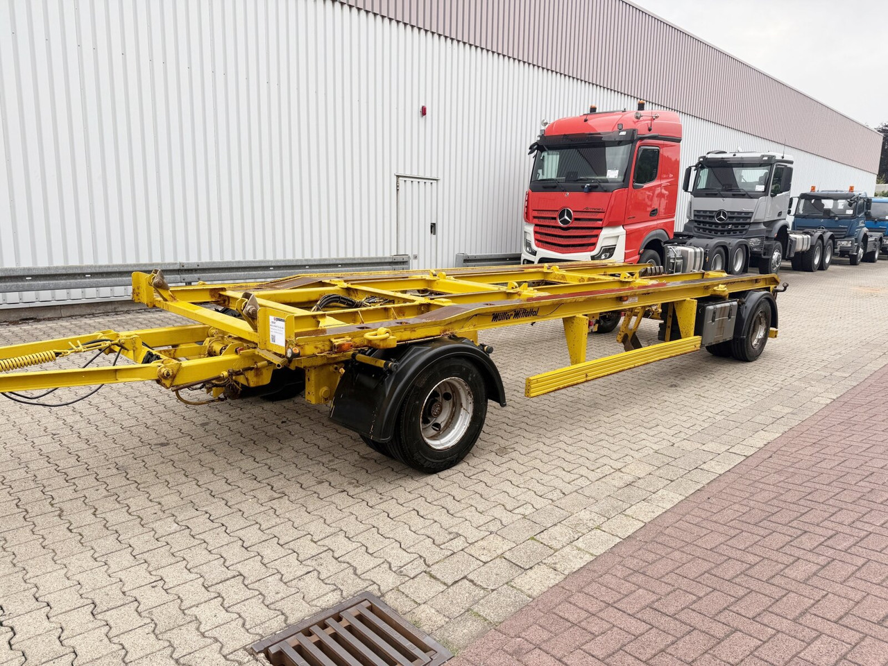 RA-T-Kombi 18,0 RA-T-Kombi 18,0 - Remolque multilift/ Portacontenedores de cadenas: foto 1 RA-T-Kombi 18,0 RA-T-Kombi 18,0 - Remolque multilift/ Portacontenedores de cadenas: foto 1