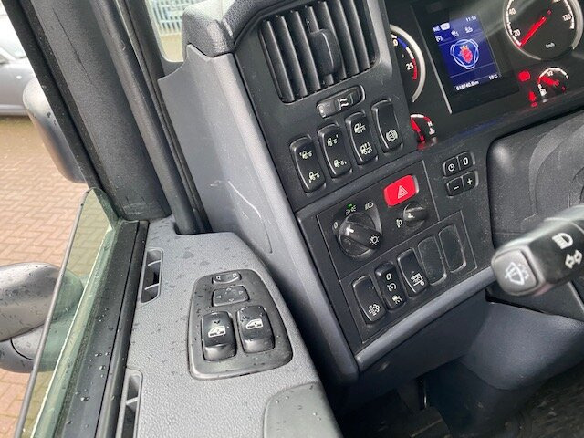 Scania R450 LB 6x2-4 R450 LB 6x2-4, Retarder, Lift-/Lenkachse, 12x Vorhanden! - Camión chasis: foto 4 Scania R450 LB 6x2-4 R450 LB 6x2-4, Retarder, Lift-/Lenkachse, 12x Vorhanden! - Camión chasis: foto 4