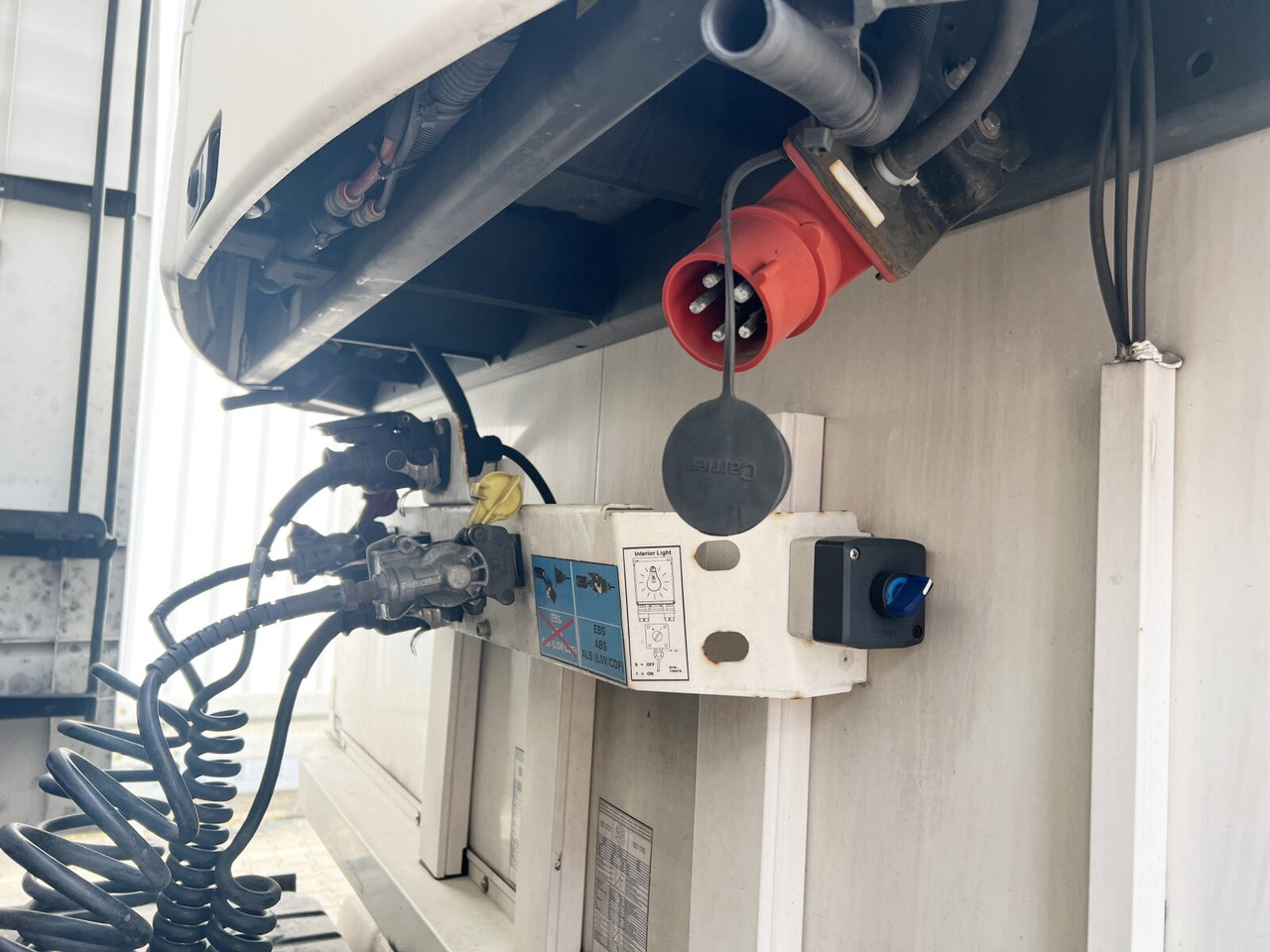 Schmitz Cargobull SKO 24/L-13.4 FP 45 SKO 24/L-13.4 FP 25 45 COOL, Mega, Doppelstock - Semirremolque frigorífico: foto 2 Schmitz Cargobull SKO 24/L-13.4 FP 45 SKO 24/L-13.4 FP 25 45 COOL, Mega, Doppelstock - Semirremolque frigorífico: foto 2