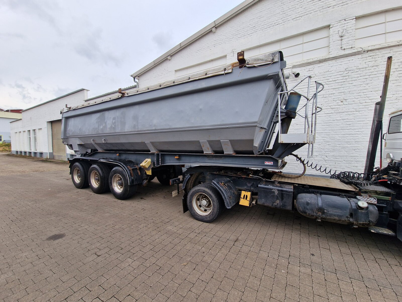 Meierling MKS 24 Meierling Combimulde MSK 24, 5.600 kg Leergew., 24 cbm - Semirremolque: foto 3 Meierling MKS 24 Meierling Combimulde MSK 24, 5.600 kg Leergew., 24 cbm - Semirremolque: foto 3