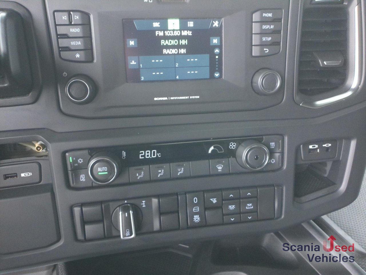 SCANIA R 410 A4x2NA - Leasing 48 Monate - 989,00 - 100 t - Cabeza tractora: foto 3 SCANIA R 410 A4x2NA - Leasing 48 Monate - 989,00 - 100 t - Cabeza tractora: foto 3