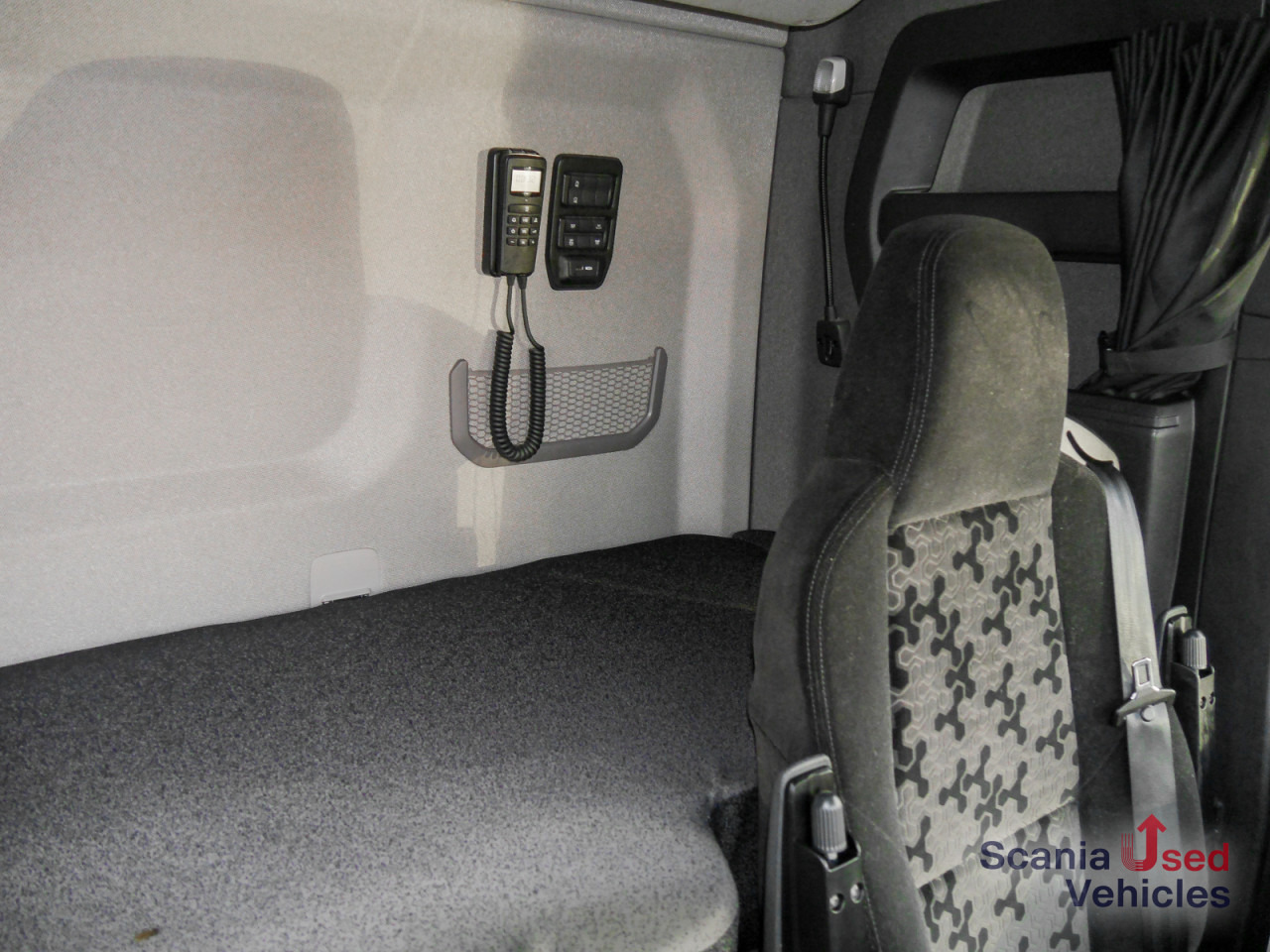 SCANIA R 460 A4x2NA - SUPER / Hydraulik - - Cabeza tractora: foto 2 SCANIA R 460 A4x2NA - SUPER / Hydraulik - - Cabeza tractora: foto 2