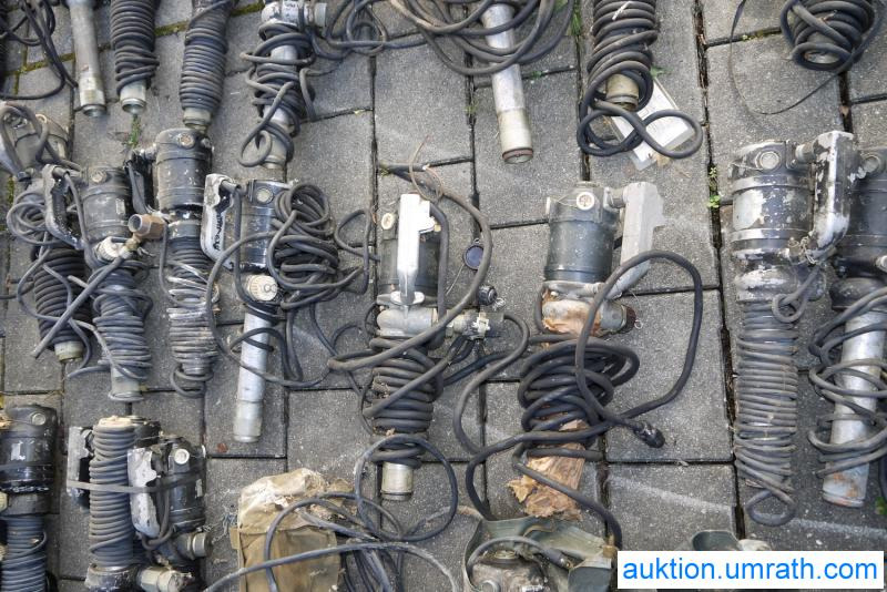 Herramienta/ Equipo NVA / Russische Armee Fasspumpen MBI-3A 12 bis 24 Volt 90 Stück Rarität für  / - Sammler: foto 6