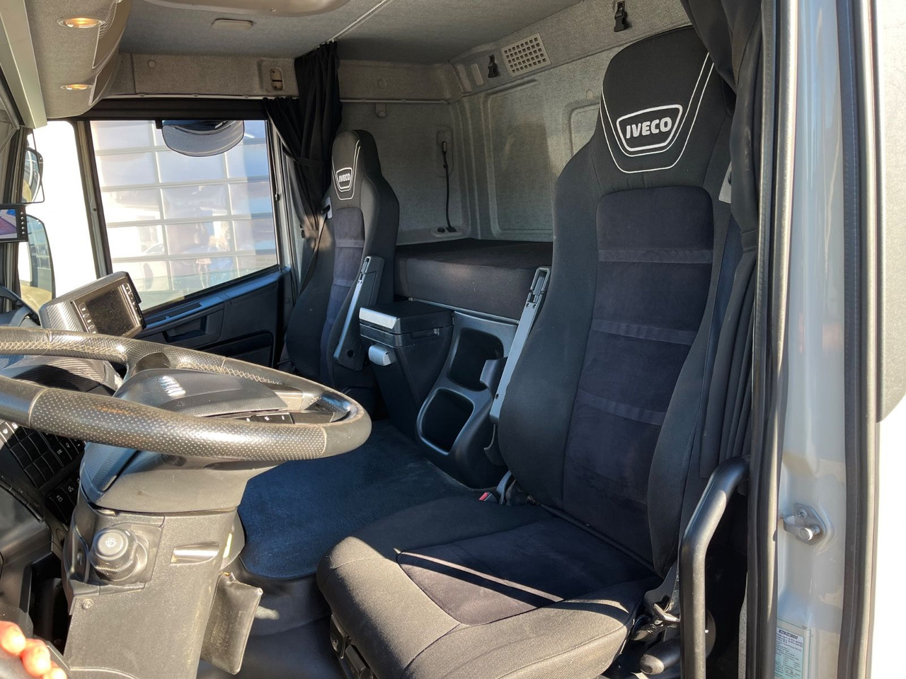 Camión volquete Iveco Starlis X-Way 480 6x6 Hydro Meiller Bordmatik: foto 14 Camión volquete Iveco Starlis X-Way 480 6x6 Hydro Meiller Bordmatik: foto 14