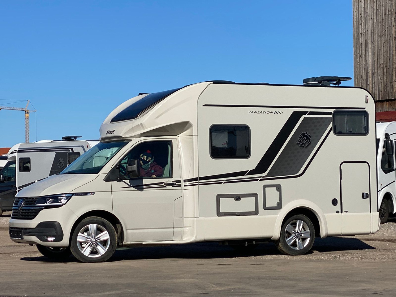 Knaus TOURER CUVISION 500 MQ,4 Personen,slide Bett Knaus TOURER CUVISION 500 MQ,4 Personen - Autocaravana perfilada: foto 4 Knaus TOURER CUVISION 500 MQ,4 Personen,slide Bett Knaus TOURER CUVISION 500 MQ,4 Personen - Autocaravana perfilada: foto 4