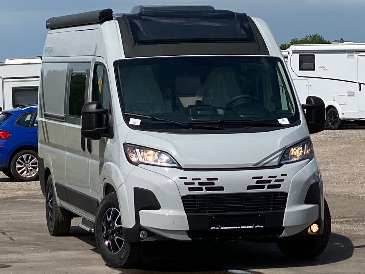 LMC Innovan 600 mit Automatik, Dieselheizung - Cámper: foto 2 LMC Innovan 600 mit Automatik, Dieselheizung - Cámper: foto 2