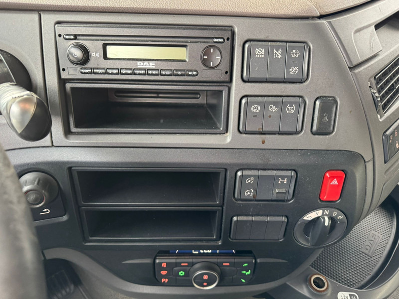 Cabeza tractora DAF XF 480 SC / 2 Tanks / 2 Beds / Refrigerator: foto 10