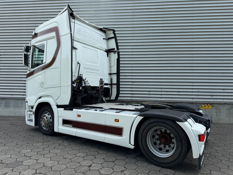 Scania S450 / Retarder / Full Air / Night Klima / 2 Tanks / TUV: 3-2026 / Belgium Truck - Cabeza tractora: foto 3 Scania S450 / Retarder / Full Air / Night Klima / 2 Tanks / TUV: 3-2026 / Belgium Truck - Cabeza tractora: foto 3