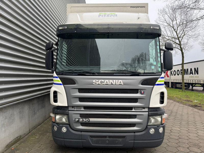 Camión caja cerrada Scania P 230 / 3 seats / Manual Gearbox / Tail Lift / Belgium Truck: foto 6