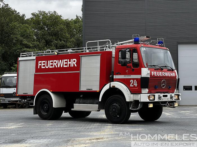 Mercedes-Benz 1626 4x4 - Camión de bomberos: foto 1 Mercedes-Benz 1626 4x4 - Camión de bomberos: foto 1