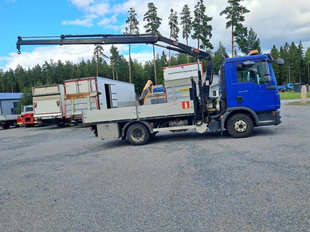 MAN TGL 8.150 Hiab 066-2 10v tarkastettu - Camión grúa: foto 2 MAN TGL 8.150 Hiab 066-2 10v tarkastettu - Camión grúa: foto 2
