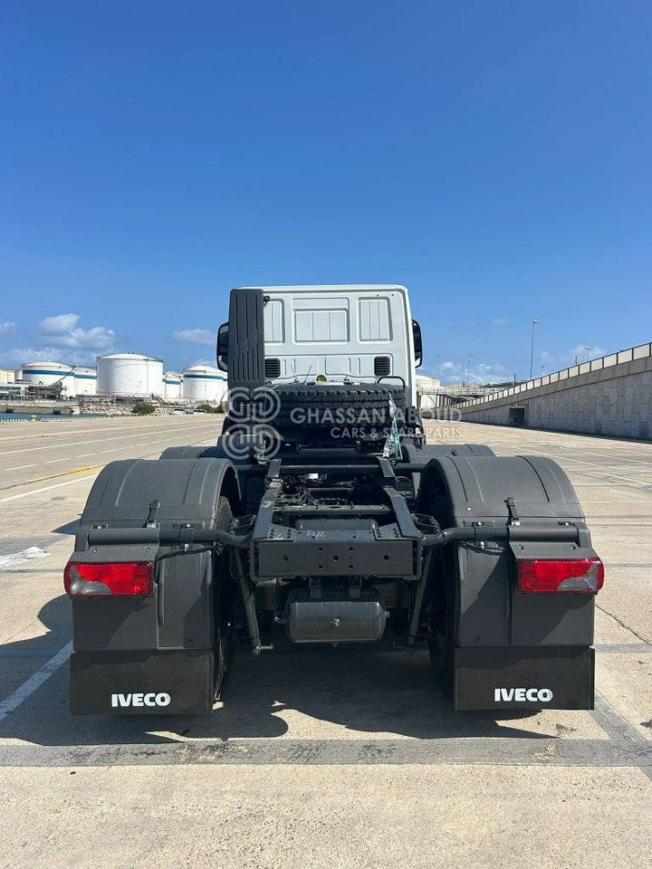 IVECO T-WAY Tractor 6×4 AT720T47TH GVW 26-38 Ton HP 470 R20Tyre MY25 - Cabeza tractora: foto 3 IVECO T-WAY Tractor 6×4 AT720T47TH GVW 26-38 Ton HP 470 R20Tyre MY25 - Cabeza tractora: foto 3