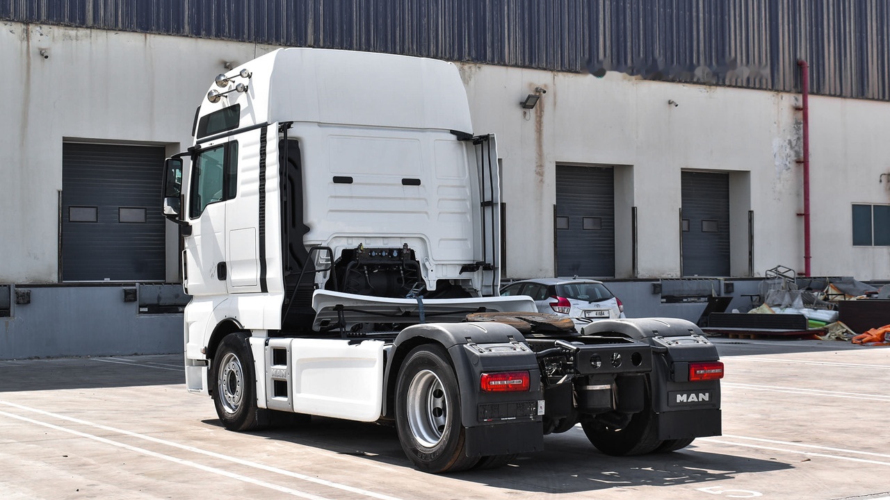 MAN TGX 18.500 4X2 BLS AUTOMATIC - Cabeza tractora: foto 4 MAN TGX 18.500 4X2 BLS AUTOMATIC - Cabeza tractora: foto 4