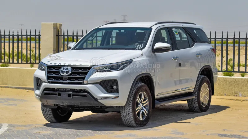 Toyota Fortuner  4x4 - SUV/ Todoterreno: foto 1 Toyota Fortuner  4x4 - SUV/ Todoterreno: foto 1