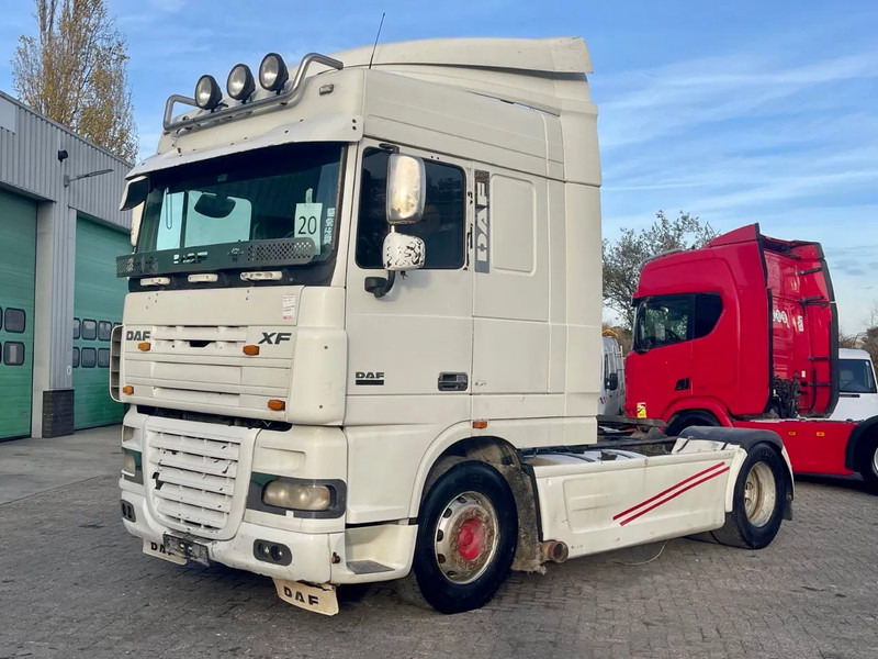 DAF XF 105.460 Manual gearbox! - Cabeza tractora: foto 1 DAF XF 105.460 Manual gearbox! - Cabeza tractora: foto 1