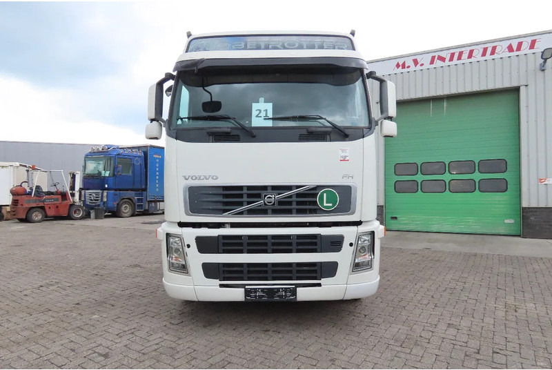 Volvo FH 13.480 - Cabeza tractora: foto 2 Volvo FH 13.480 - Cabeza tractora: foto 2