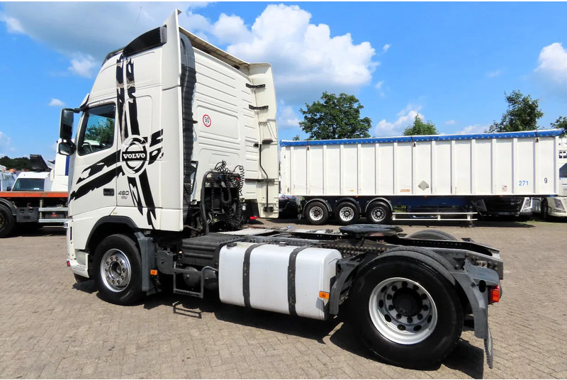 Cabeza tractora Volvo FH 460 vin: YV2AG20A6EB677978 2X FUEL TANK, PARKING CLIMA, FRIGO: foto 6