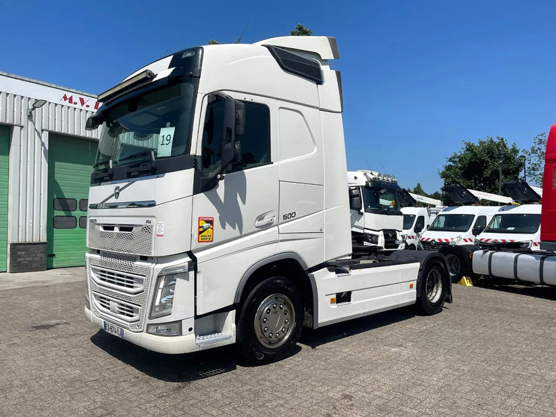 Volvo FH 500 vin: YV2RT40A3JB850702 RETARDER, 2X FUEL TANK, PARKING AIRCO, FRIGO - Cabeza tractora: foto 1 Volvo FH 500 vin: YV2RT40A3JB850702 RETARDER, 2X FUEL TANK, PARKING AIRCO, FRIGO - Cabeza tractora: foto 1