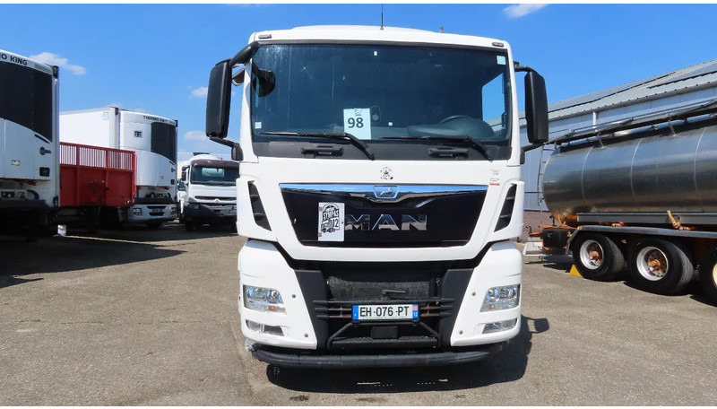 MAN TGX 18.480 446577 KM! RETARDER+ liftaxel + moving axel - Camión lona: foto 4 MAN TGX 18.480 446577 KM! RETARDER+ liftaxel + moving axel - Camión lona: foto 4