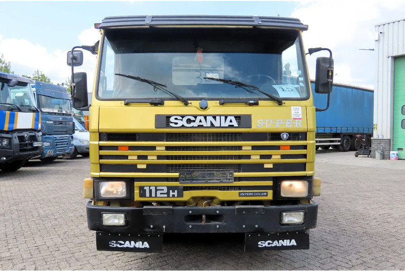 Scania 112 - 360 8x4,GREAT CONDITION! 100% VERY CLEAN - Camión volquete: foto 4 Scania 112 - 360 8x4,GREAT CONDITION! 100% VERY CLEAN - Camión volquete: foto 4