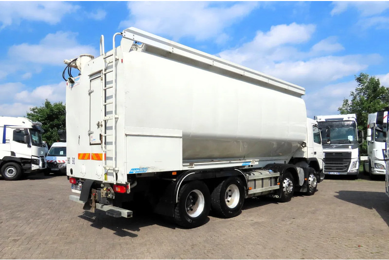 Camión cisterna Volvo FMX 450 8x4 AUGER, radio control, 7 COMP. Full Volvo Service! . EXCELLENT condition: foto 9