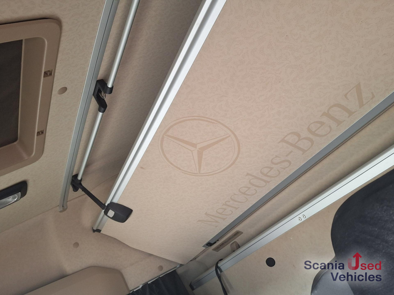 MERCEDES-BENZ Actros 1848 Retarder Blatt/Luft Retarder! - Cabeza tractora: foto 4 MERCEDES-BENZ Actros 1848 Retarder Blatt/Luft Retarder! - Cabeza tractora: foto 4