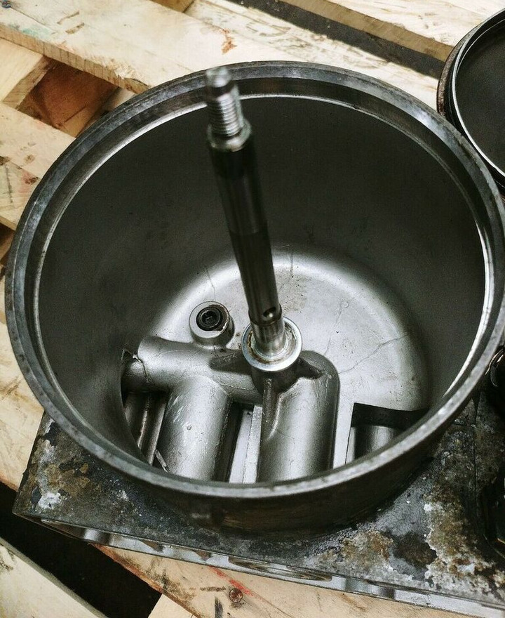 Scania OIL CENTRIFUGAL CLEANER, OIL SPINNER ASSEMBLY 1774447 2304242 - Filtro de aceite para Camión: foto 3 Scania OIL CENTRIFUGAL CLEANER, OIL SPINNER ASSEMBLY 1774447 2304242 - Filtro de aceite para Camión: foto 3