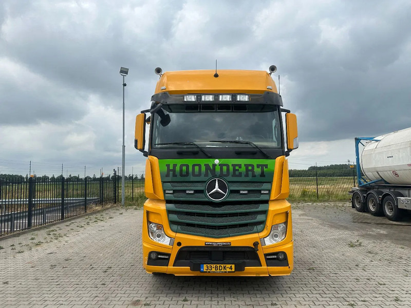 Mercedes-Benz Actros 2748 LS 6x2 BROKEN ENGINE / MOTOR SCHADEN / KAPOTTE MOTOR - Cabeza tractora: foto 5 Mercedes-Benz Actros 2748 LS 6x2 BROKEN ENGINE / MOTOR SCHADEN / KAPOTTE MOTOR - Cabeza tractora: foto 5