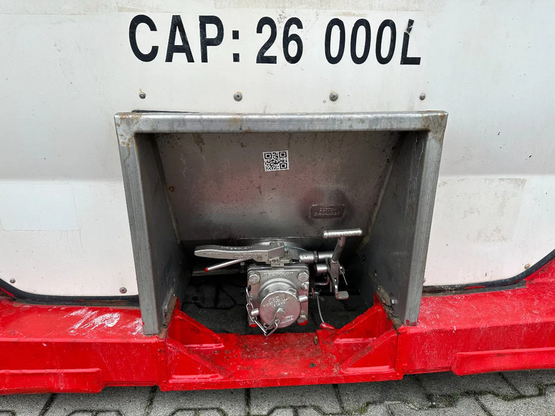 Tanque de almacenamiento para transporte de combustible SINGAMAS 20FT ISO, 26.000L/1-COMP/3 BAFFELS/3 manholes, 5Y inspection: 06/2027: foto 8
