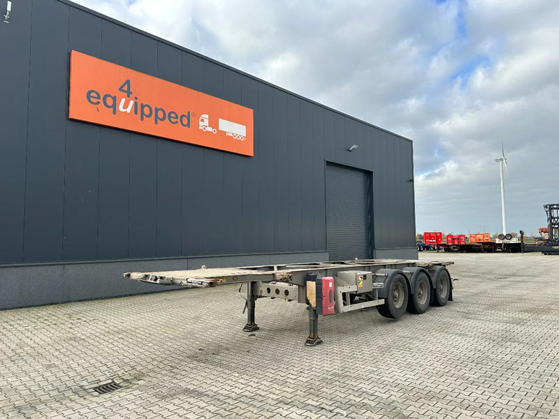 TURBO'S HOET 20FT/30FT, ADR (FL, AT, OX), empty weight: 3.720kg, ALCOA, galvanized, BPW+DISC, liftaxle - Semirremolque portacontenedore/ Intercambiable: foto 1 TURBO'S HOET 20FT/30FT, ADR (FL, AT, OX), empty weight: 3.720kg, ALCOA, galvanized, BPW+DISC, liftaxle - Semirremolque portacontenedore/ Intercambiable: foto 1