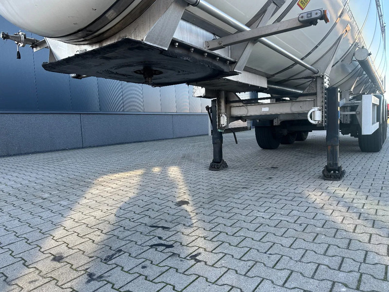 Semirremolque cisterna para transporte de alimentos Van Hool LEVENSMIDDELEN / 39.000L / 3-KAMMER / INOX / NL-Auflieger / APK: 03/202: foto 13 Semirremolque cisterna para transporte de alimentos Van Hool LEVENSMIDDELEN / 39.000L / 3-KAMMER / INOX / NL-Auflieger / APK: 03/202: foto 13