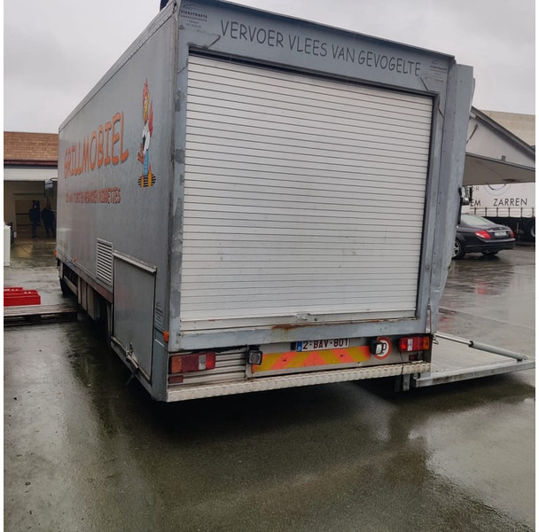 MAN 26.372 - Camión caja cerrada: foto 2 MAN 26.372 - Camión caja cerrada: foto 2