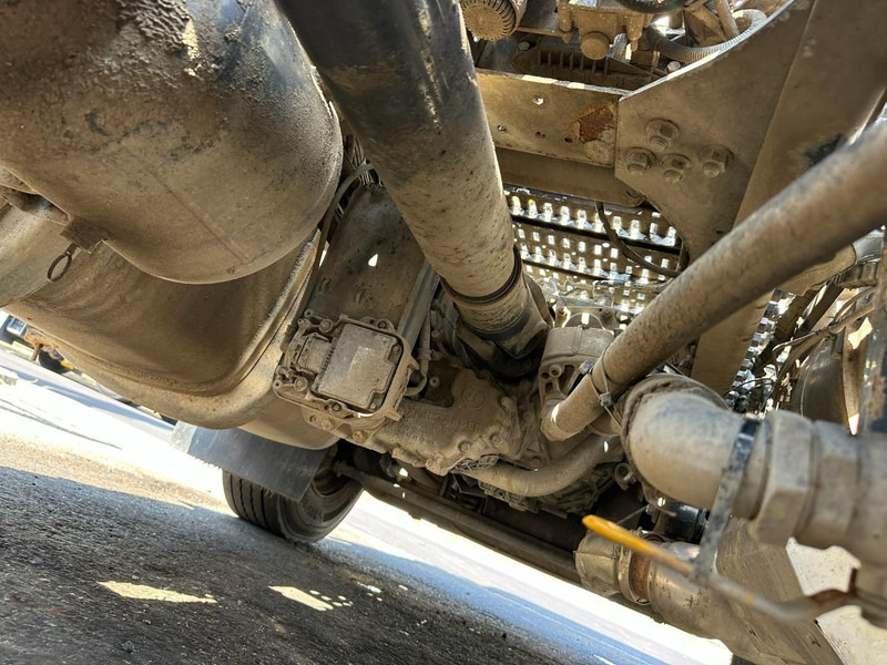 Cabeza tractora DAF XF 460 RETARDER + PTO HYDR - MX 13L - 460HP - SPACECAB - A/C - FRIGO - SPOILERS - EURO 6 - BE TRUCK: foto 7 Cabeza tractora DAF XF 460 RETARDER + PTO HYDR - MX 13L - 460HP - SPACECAB - A/C - FRIGO - SPOILERS - EURO 6 - BE TRUCK: foto 7