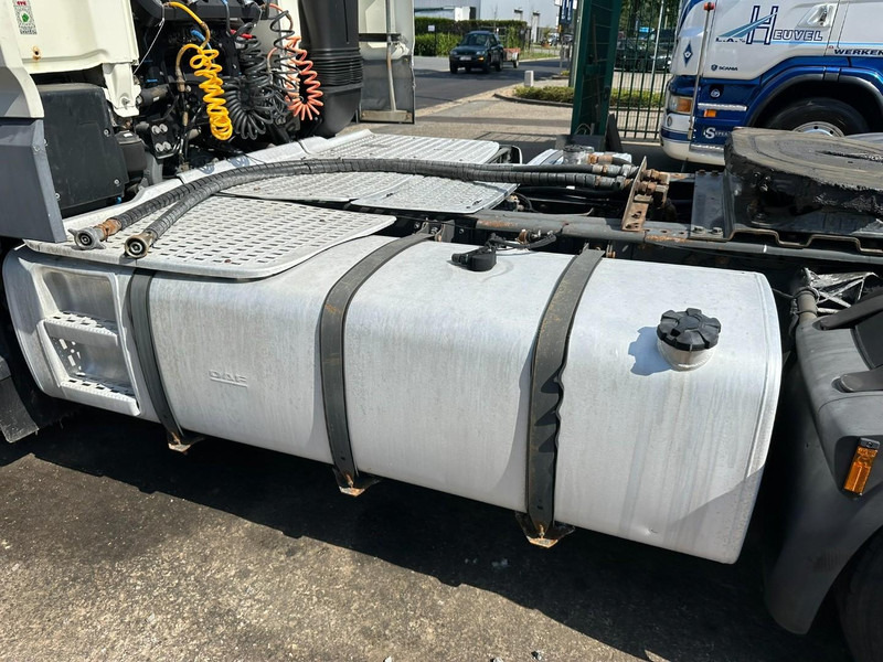 Cabeza tractora DAF XF 460 RETARDER + PTO HYDR - MX 13L - 460HP - SPACECAB - A/C - FRIGO - SPOILERS - EURO 6 - BE TRUCK: foto 12 Cabeza tractora DAF XF 460 RETARDER + PTO HYDR - MX 13L - 460HP - SPACECAB - A/C - FRIGO - SPOILERS - EURO 6 - BE TRUCK: foto 12