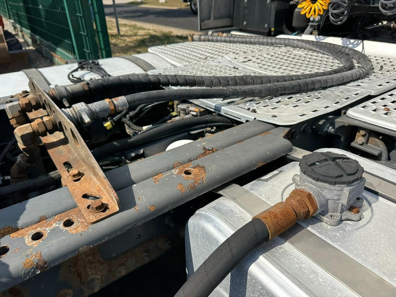 Cabeza tractora DAF XF 460 RETARDER + PTO HYDR - MX 13L - 460HP - SPACECAB - A/C - FRIGO - SPOILERS - EURO 6 - BE TRUCK: foto 13 Cabeza tractora DAF XF 460 RETARDER + PTO HYDR - MX 13L - 460HP - SPACECAB - A/C - FRIGO - SPOILERS - EURO 6 - BE TRUCK: foto 13