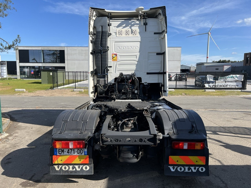 Volvo FH 540 SPOILERS + SIDESKIRTS - RETARDER - I-SHIFT - I-PARKCOOL - FRIGO - *715.000KM* - Cabeza tractora: foto 5 Volvo FH 540 SPOILERS + SIDESKIRTS - RETARDER - I-SHIFT - I-PARKCOOL - FRIGO - *715.000KM* - Cabeza tractora: foto 5